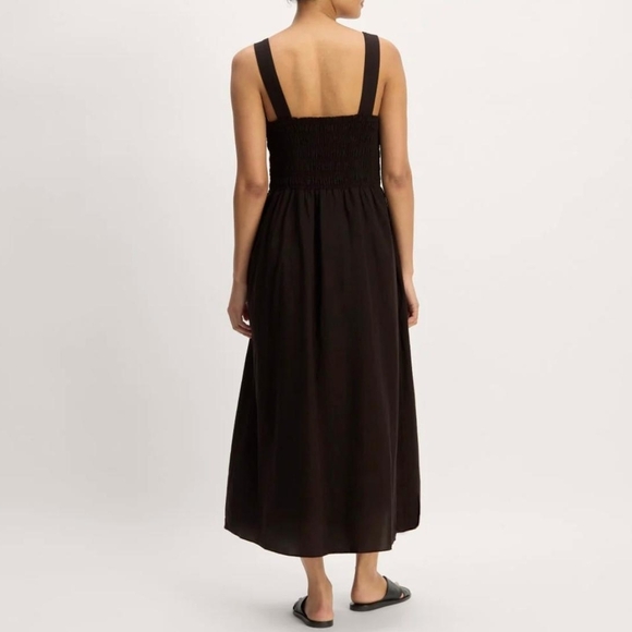 Everlane Black Smocked Midi Dress - Picture 3 of 11